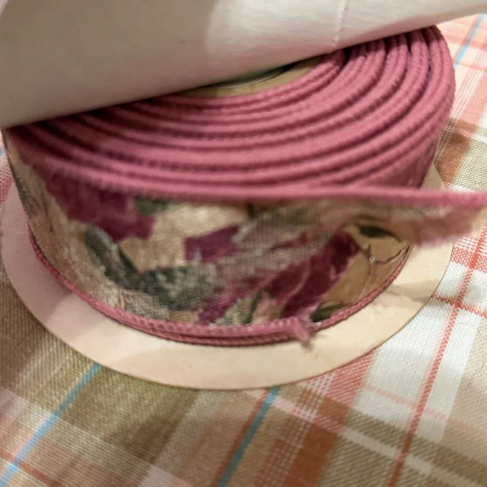 C&G Floral Ribbon Roll - Picture 7 of 7